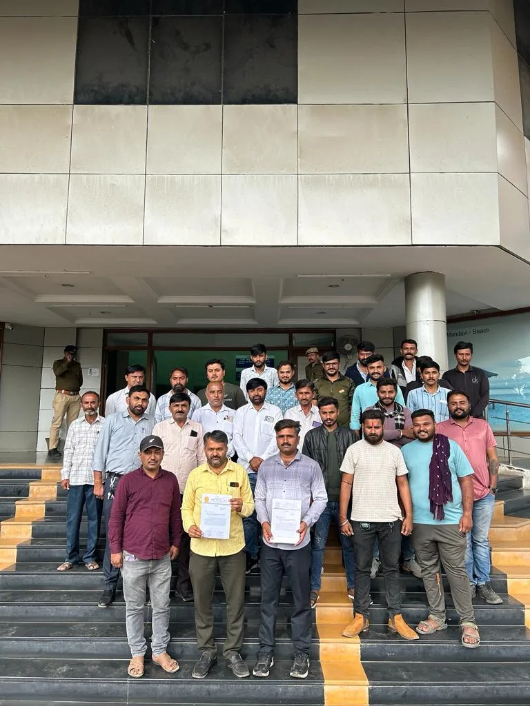 આહીર એકતા મંચ ગુજરાત દ્વારા 22/01/2024 ના રોજ સમગ્ર ગુજરાતમાં માંસ મટનનો વેચાણ બંધ રહે તેવી માંગણી કરી કલેક્ટરશ્રી ને આવેદનપત્ર આપવામાં આવ્યું.